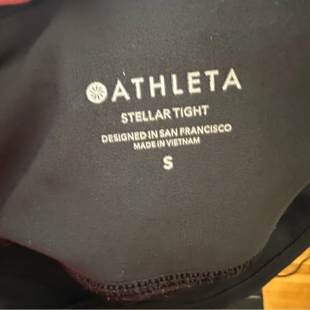 NWOT Athleta Stellar Tight